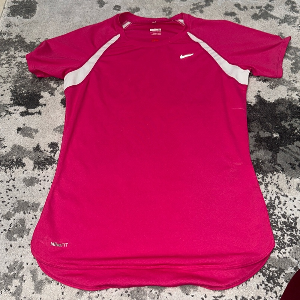 Nike dry Fit pink short sleeve t shirt